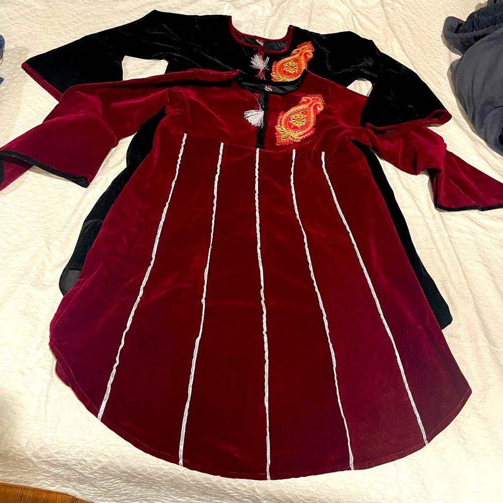 2 velvet girls dresses free size